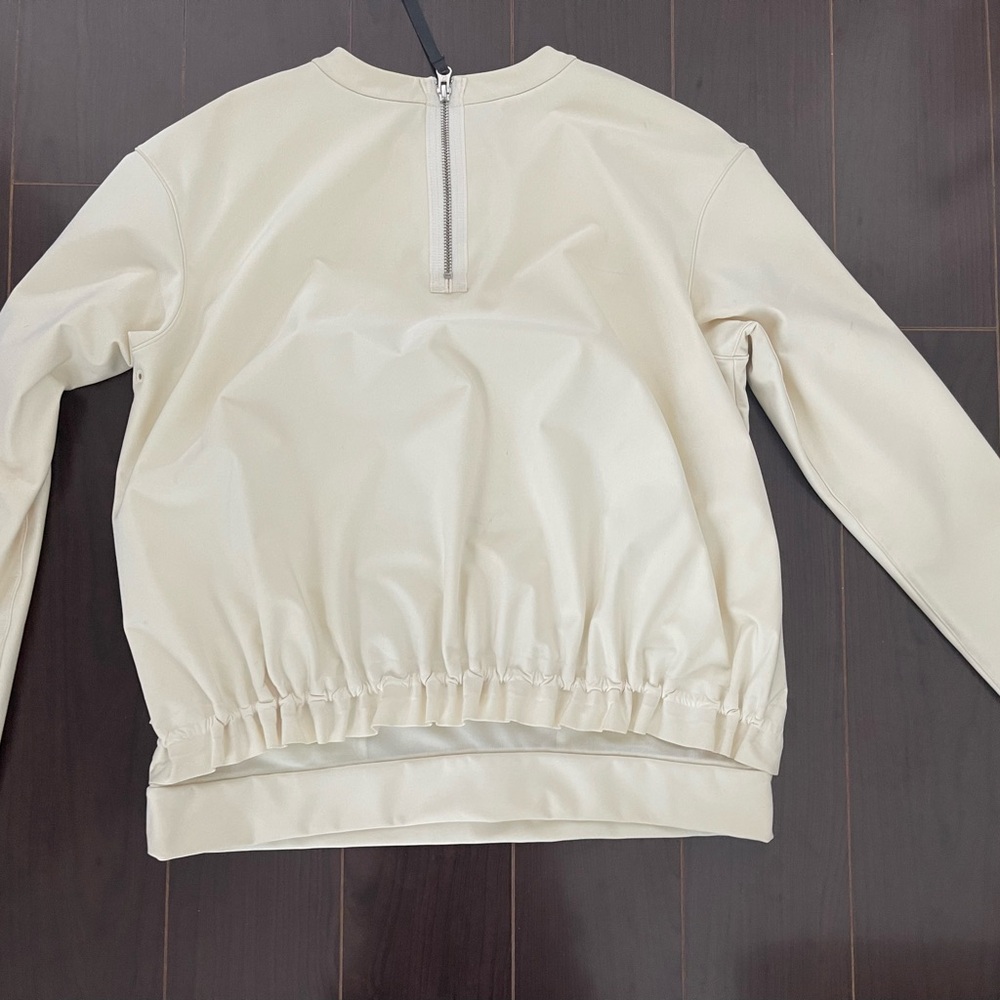 Lululemon jacket - Picture 2 of 3